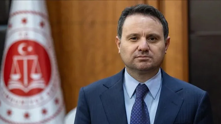 Bakan Gürlek: Kimse Türk mahkemelerine parmak sallayamaz