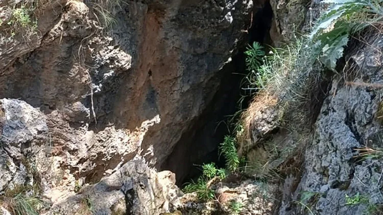 Antalya’da taş ocağı sınırında yeni mağara keşfi: Acil koruma çağrısı