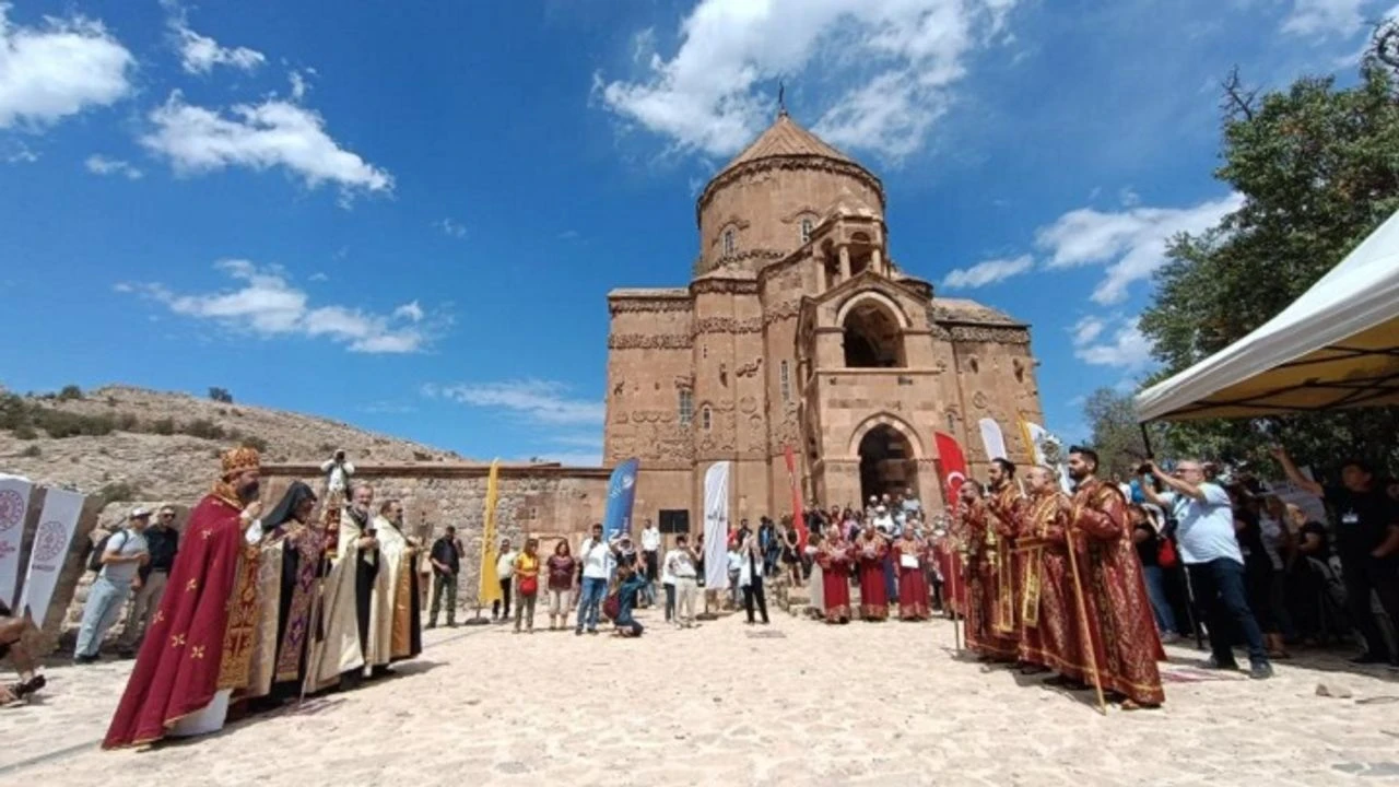 Akdamar Adası'nda 12. Ayin İçin Hazırlıklar Sürüyor