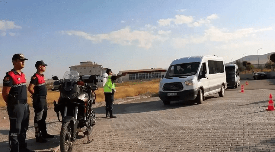 Van’da Eğitim Yılının İlk Gününde Jandarma Trafik Denetimi