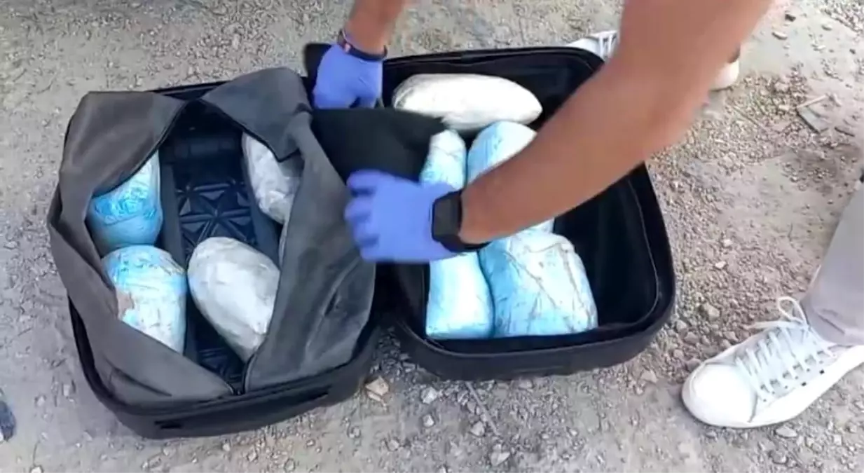 Van'da Narkotik Operasyonu: 10 Kilo Uyuşturucu Ele Geçirildi