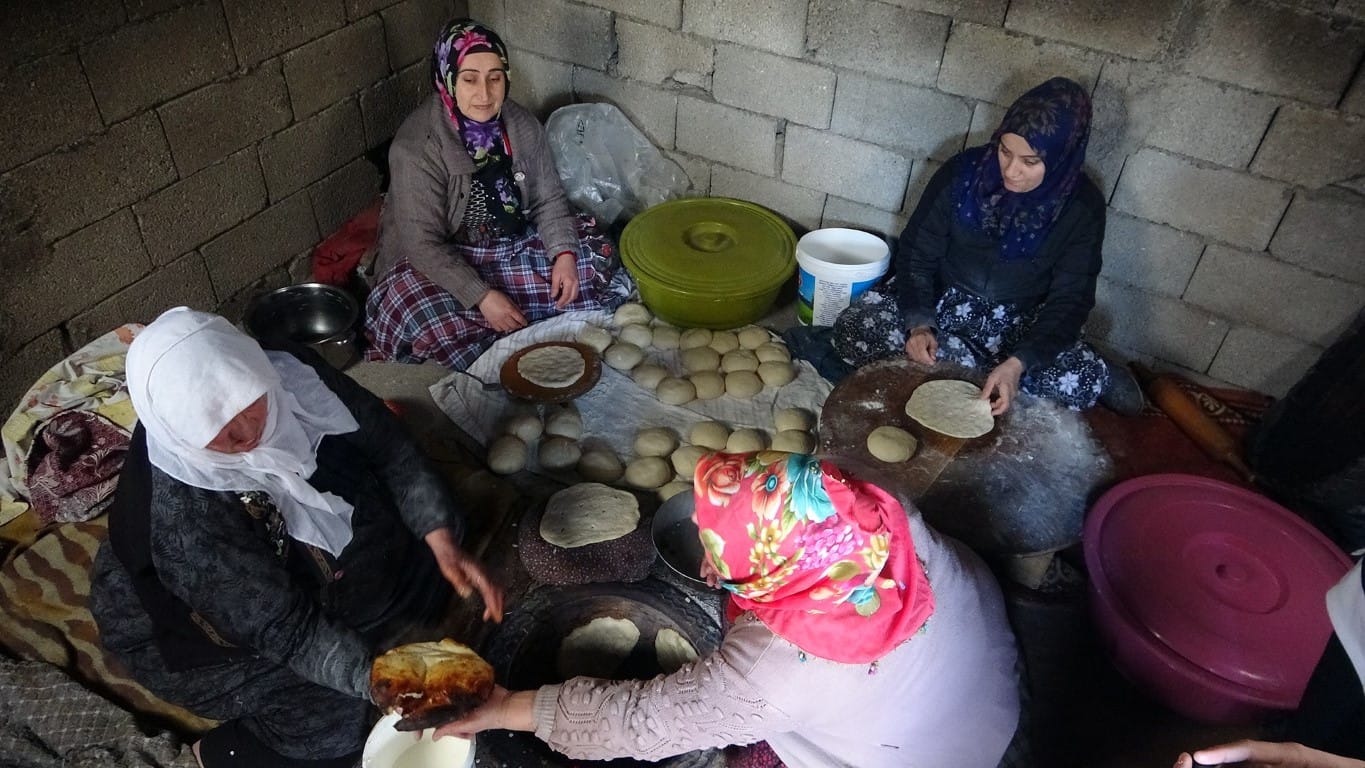 Van’da Ramazan Geleneği: Tandırda Cevizli Çörek Keyfi