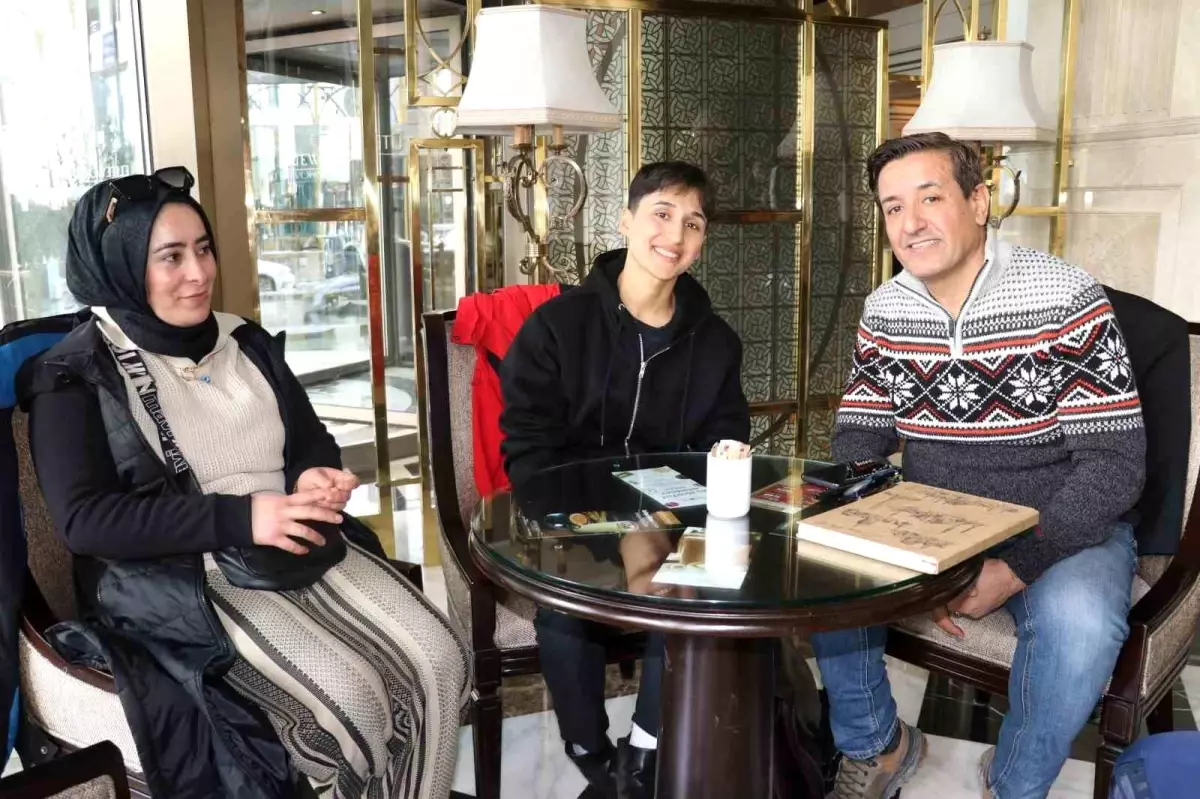 Vanlı Sakine Akın O Ses Yarışmasında Üst Tura Yükseldi