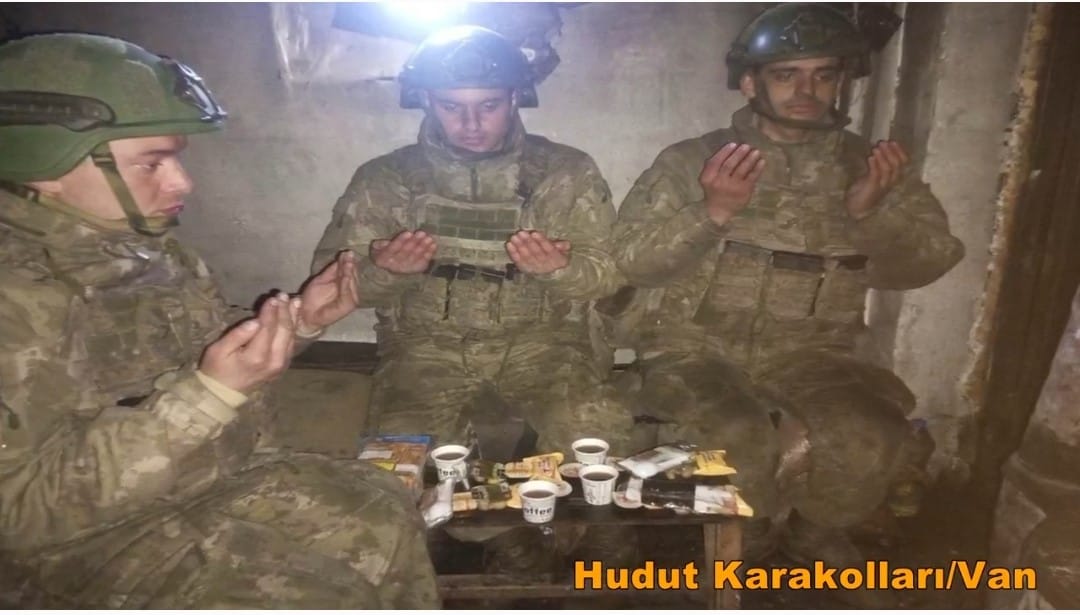 Zor Şartlar Altında İlk Sahur!