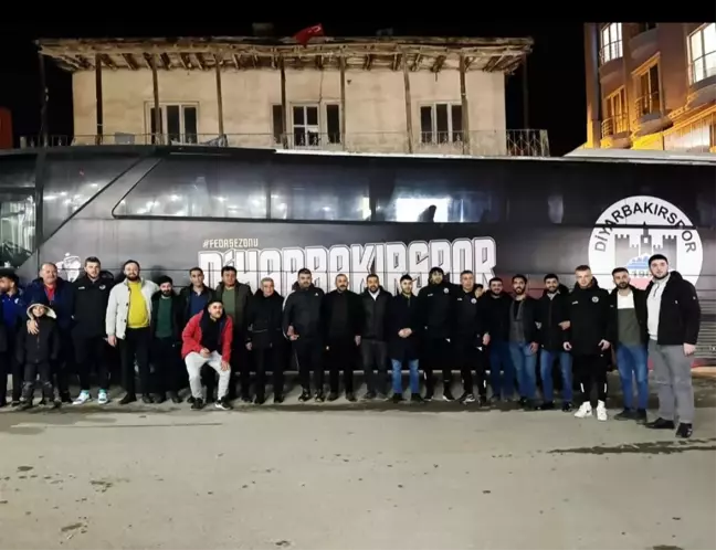 Diyarbakırspor, Başkale'de Coşkuyla Uğurlandı!