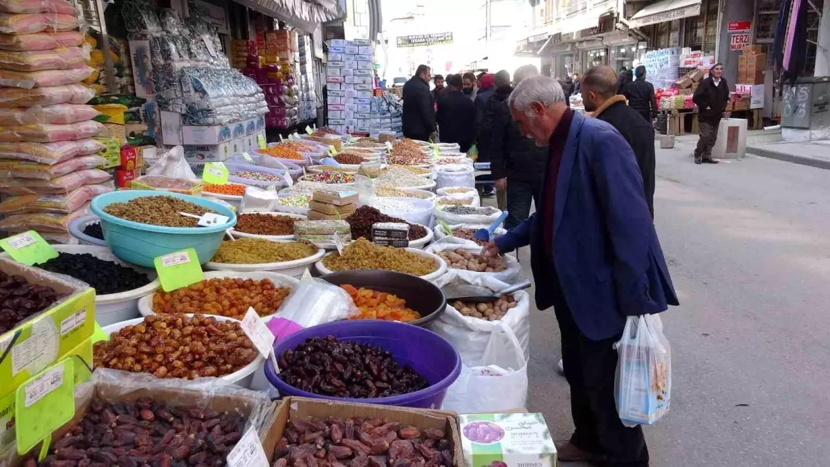 Van’da Bayram Alışverişi Hareketliliği