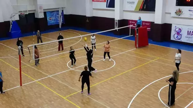 Van’da ‘Evinin Sultanları’ Voleybol Turnuvası Başarıyla Sona Erdi
