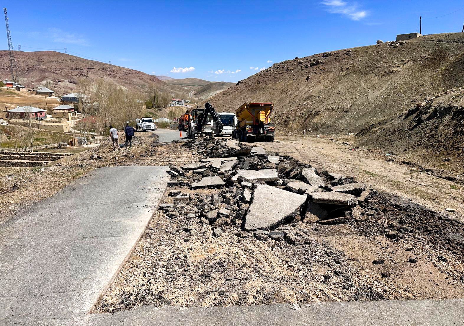 Van’da Yaz Mesaisi Başladı! Büyükşehir Belediyesi Yollarda Hummalı Çalışma Başlattı