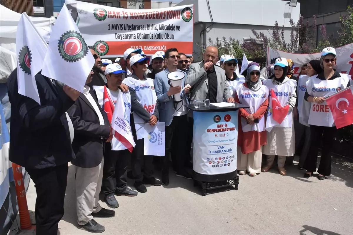 Van’da İşçi Direnişi 1 Mayıs’ta Sürdü: “Emeğimizin Peşindeyiz”
