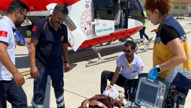 Başkale’de 94 Yaşındaki Hasta Helikopter Ambulansla Van’a Sevk Edildi