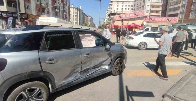 Van’da Trafik Kazası: 1 Yaralı