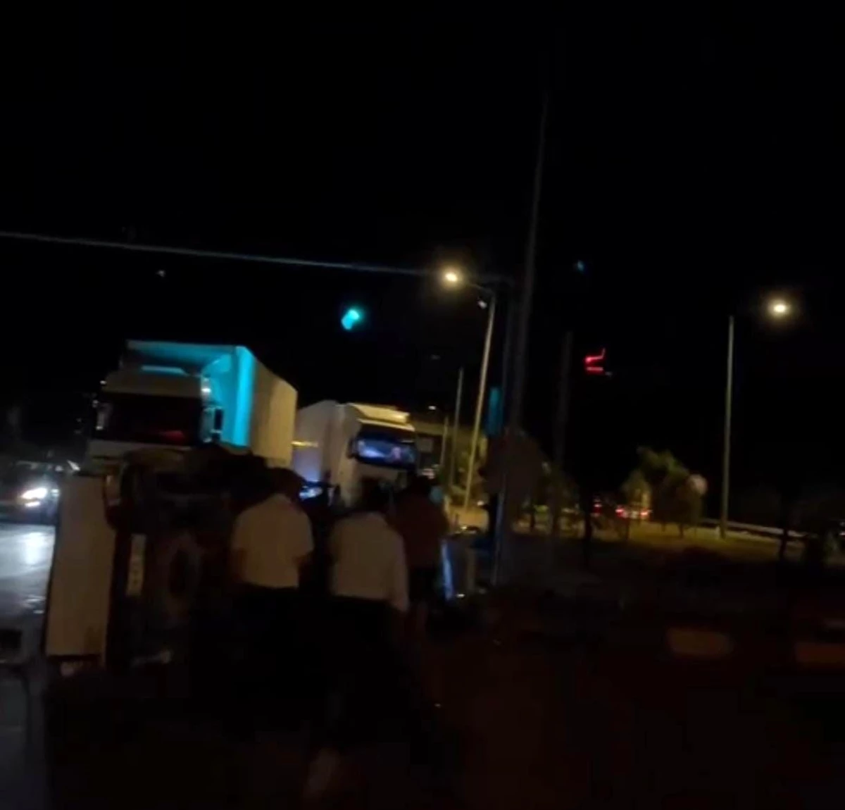 Muş-Bitlis Karayolunda Tır ve Pikap Çarpıştı: 2 Yaralı