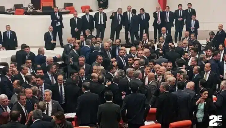 TBMM’de Gergin Oturum: İlk Yumruk Alpay Özalan’dan Geldi