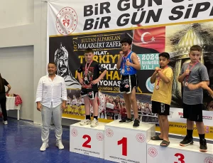 Van’a Türkiye Muay Thai Şampiyonası’ndan Gümüş Madalya