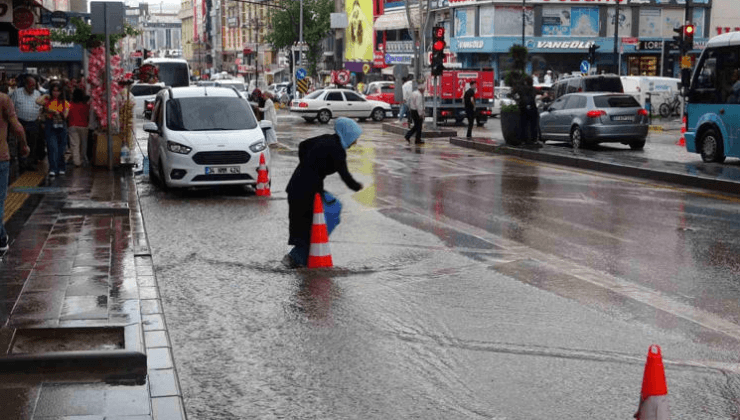 Van Valiliği’nden Yağış ve Fırtına Uyarısı