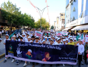 Van’da “Hayat Namazla Güzeldir” Programı Gerçekleştirildi