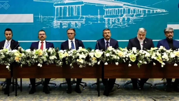 Van Valisi Ozan Balcı İran’da Ekonomik İşbirliği Toplantısına Katıldı