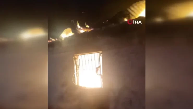 Van Tuşba’da Yangın: Bir Ev Kül Oldu