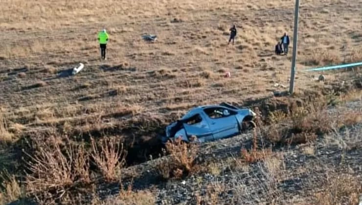 Van’da Kamyonet Şarampole Yuvarlandı: 2 Ölü, 2 Yaralı
