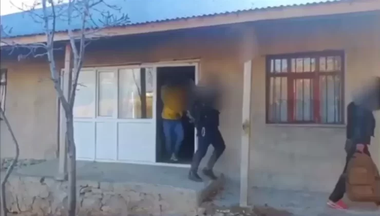 Van’da Göçmen Kaçakçılığı Operasyonu: 8 Tutuklama
