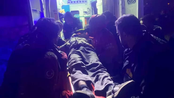 Van’da Trafik Kazası: Sürücü Yaralandı