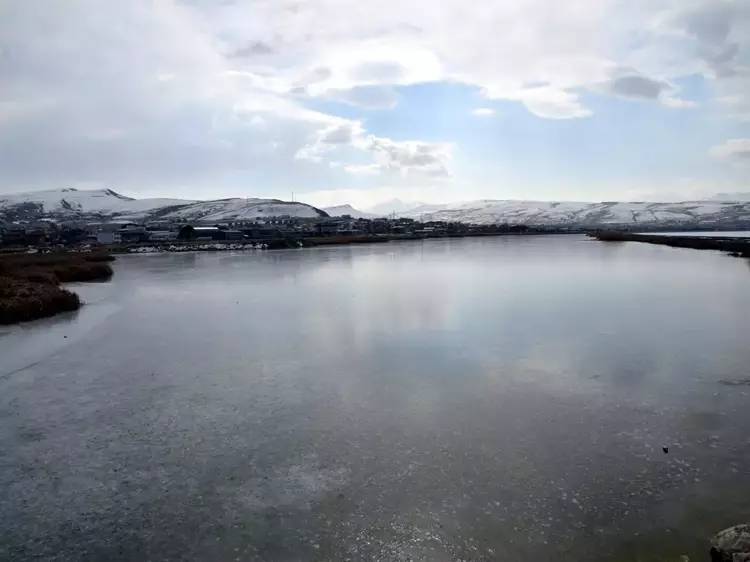 Van Gölü Kıyılarında Kısmi Donma Görüldü