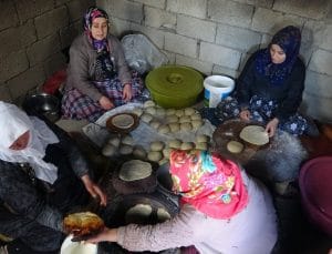 Van’da Ramazan Geleneği: Tandırda Cevizli Çörek Keyfi
