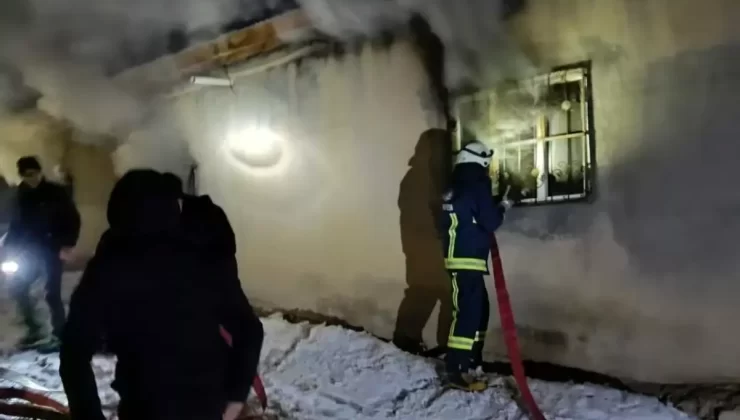 Başkale’de Peş Peşe Yangınlar!