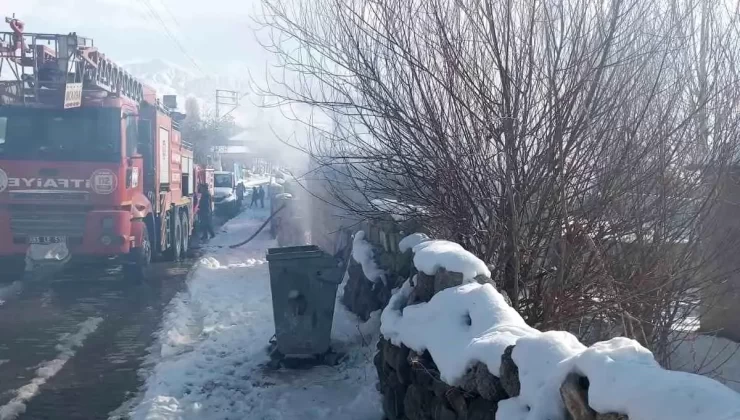 Van’ın Muradiye İlçesinde Tandır Evinde Yangın: Eşyalar Kül Oldu