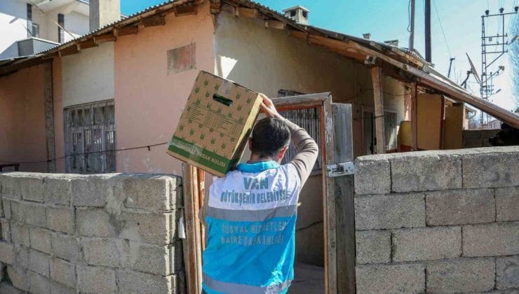 Van Büyükşehir Belediyesi’nden 13 Bin Ramazan Kolisi Yardımı!