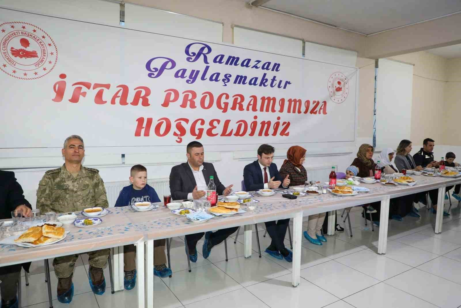 Başkale’de Şehit Aileleri ve Gazilerle Anlamlı İftar