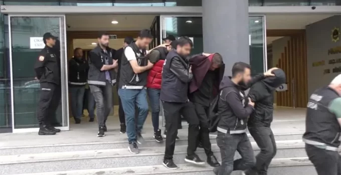 Van’da Suçla Mücadele Operasyonu: 405 Şüpheli Yakalandı