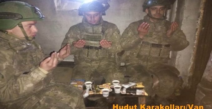 Zor Şartlar Altında İlk Sahur!