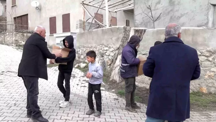Polis Memurundan 81 İlde Bayram Şekeri Kampanyası