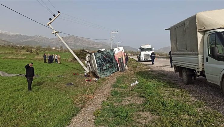 Feci Kaza! Van Gevaş’ta Yolcu Otobüsü Devrildi: 28 Yaralı