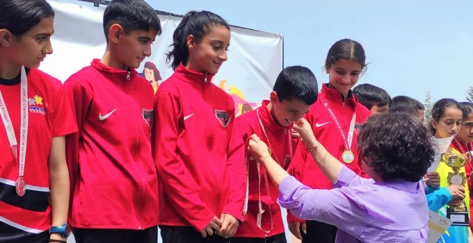 Vanlı genç atletlerden Türkiye çapında büyük başarı!