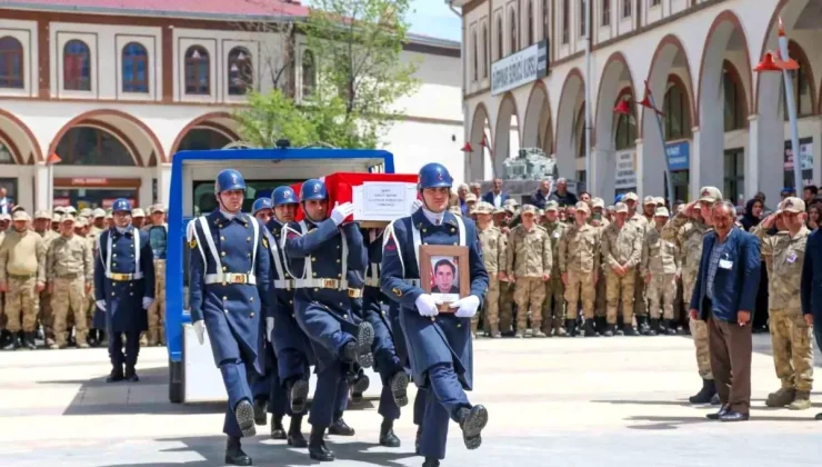 Şehit olan Güvenlik Korucusu Van’da Son Yolculuğuna Uğurlandı