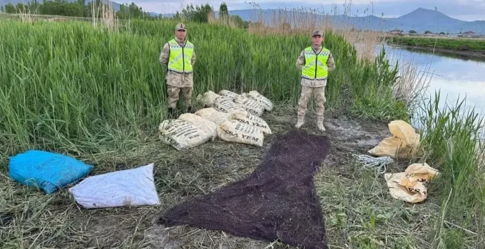 Van’da Kaçak Avcılığa Geçit Yok: 3 Ton 370 Kilo İnci Kefali Ele Geçirildi