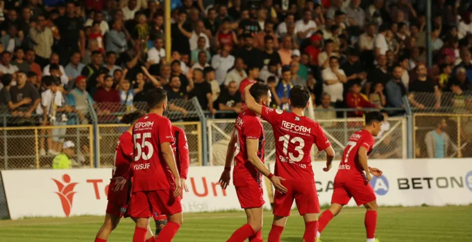 Vanspor Deplasmanda Menemenspor’u 3-1 Mağlup Ederek Üst Tura Yükseldi!