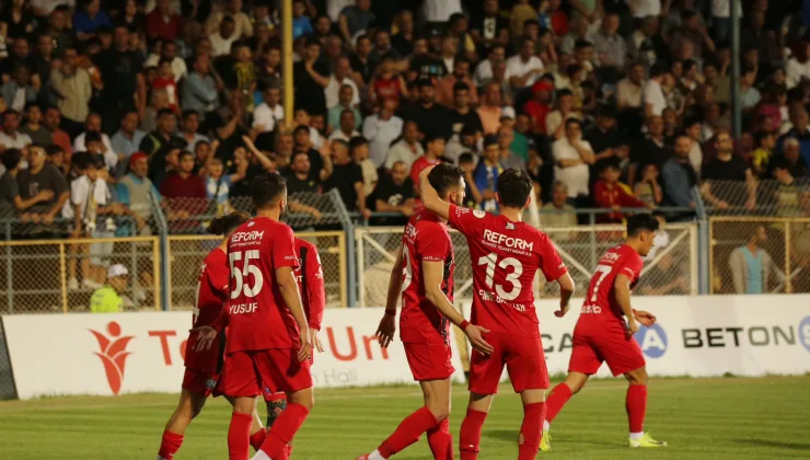 Vanspor Deplasmanda Menemenspor’u 3-1 Mağlup Ederek Üst Tura Yükseldi!