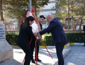 Van’da Öğretmenler Günü Kutlandı